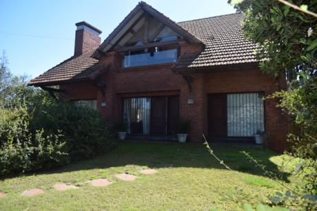 Excelente Propiedad Tanto Para Vivienda Como Para Empresa