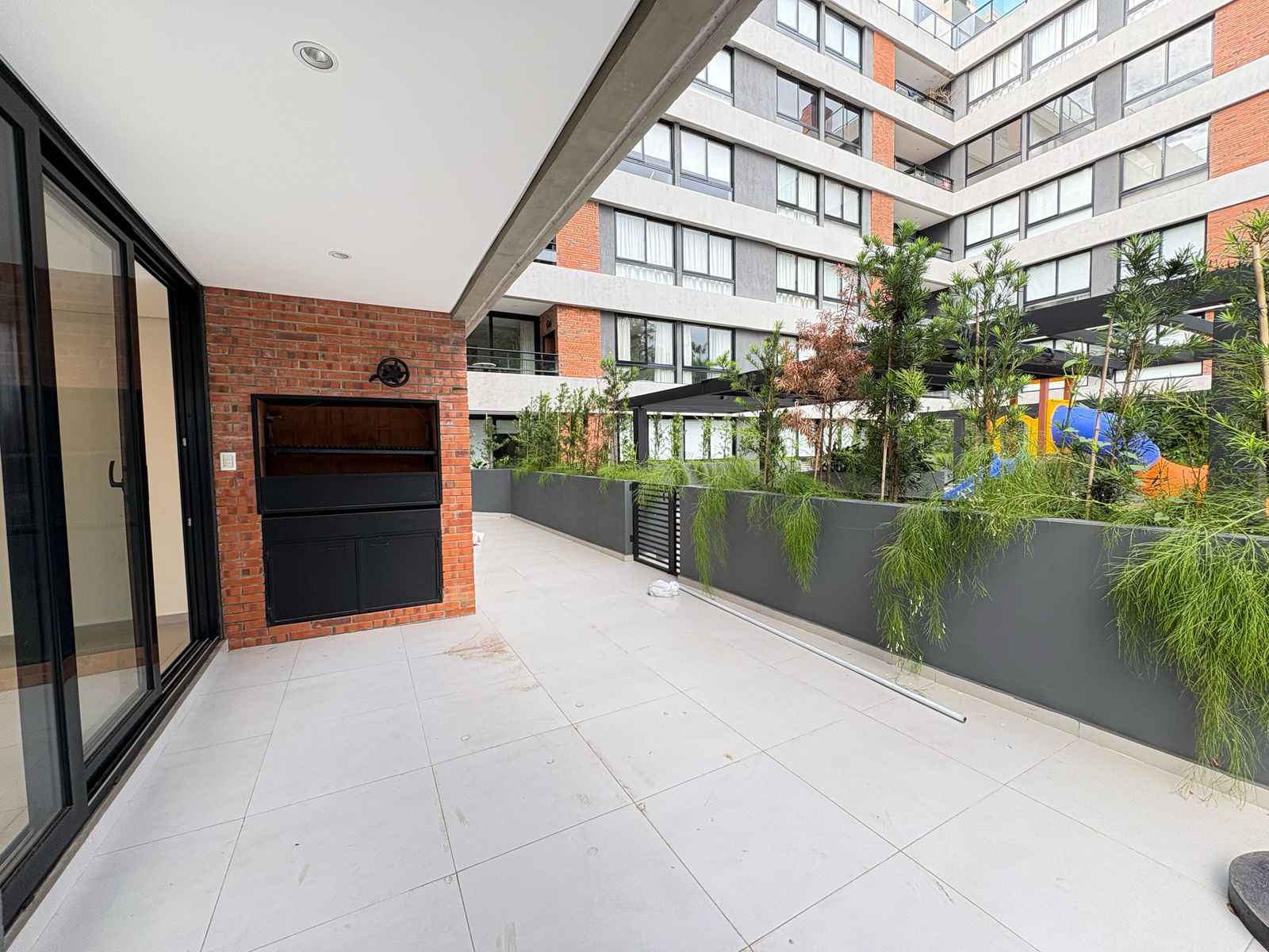 Alquilo Moderno Dpto De 3 Habit Con Patio — foto 3