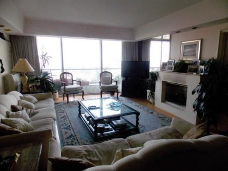 Apartamento En Venta 3 Dormitorios
