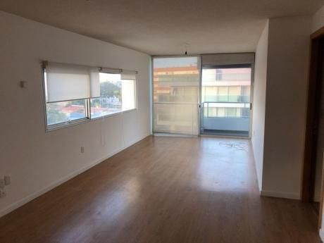 Apartamento En Alquiler 3 Dormitorios