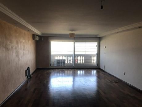 Apartamento En Venta Y Alquiler 3 Dormitorios
