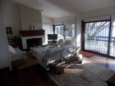 Casa En Venta Y Alquiler 5 Dormitorios