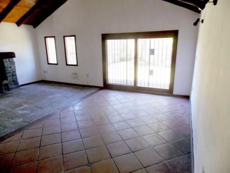 Casa En Venta 3 Dormitorios