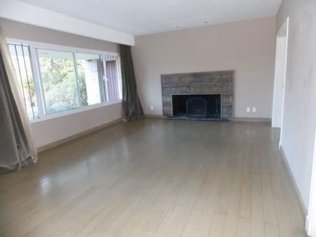 Casa En Venta Y Alquiler 4 Dormitorios