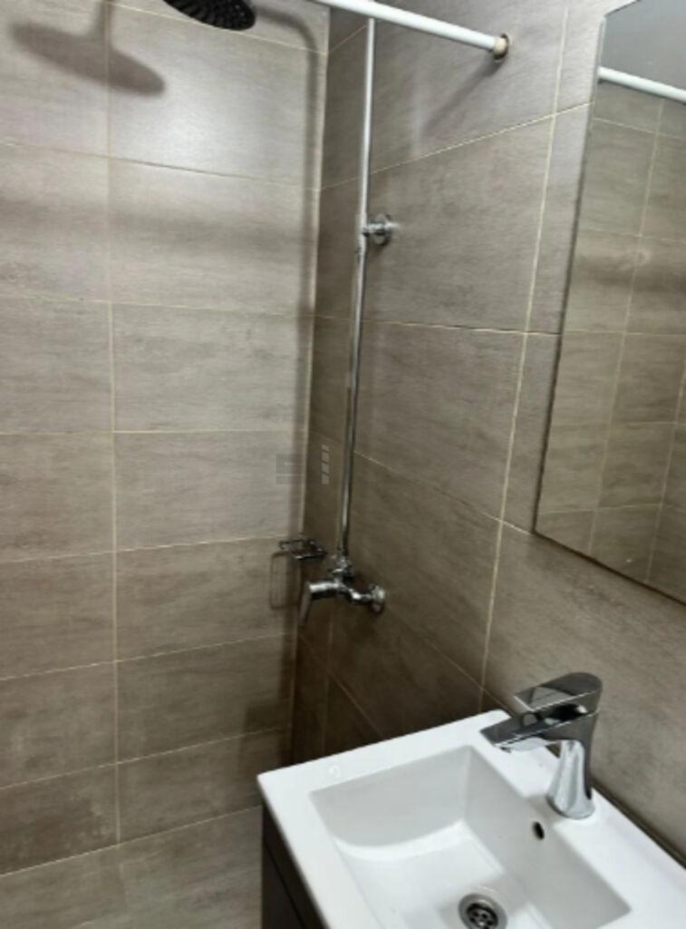 Se alquila Apartamento de dos dormitorios con garaje en Tres Cruces · Foto 12