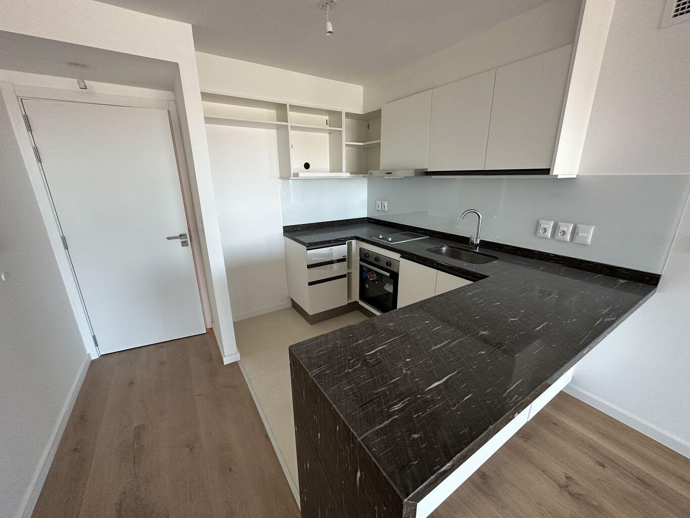 Alquiler de exclusivo apartamento 1 dormitorio garaje Rambla de Malvín frente a Playa Honda · Photo 5