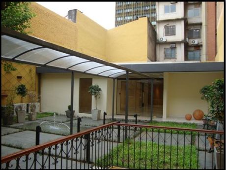Oliva Nº 479, Entre 14 De Mayo Y Alberdi.