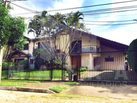 Vendo Residencia En Barrio Carmelitas