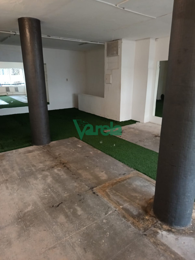 Local comercial en alquiler Requena y Colonia Cordon · Photo 1