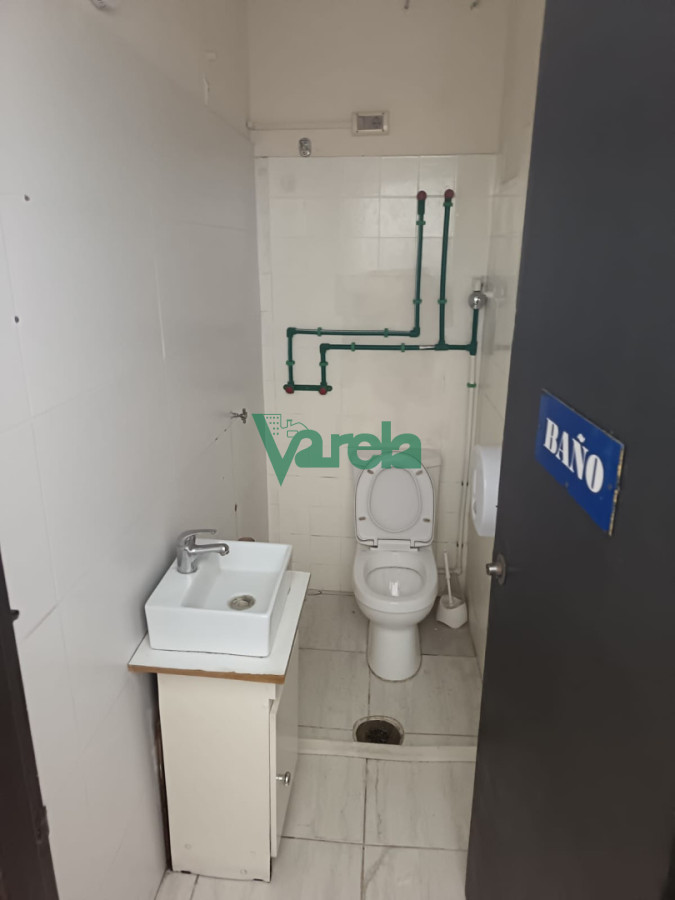 Local comercial en alquiler Requena y Colonia Cordon · Photo 4