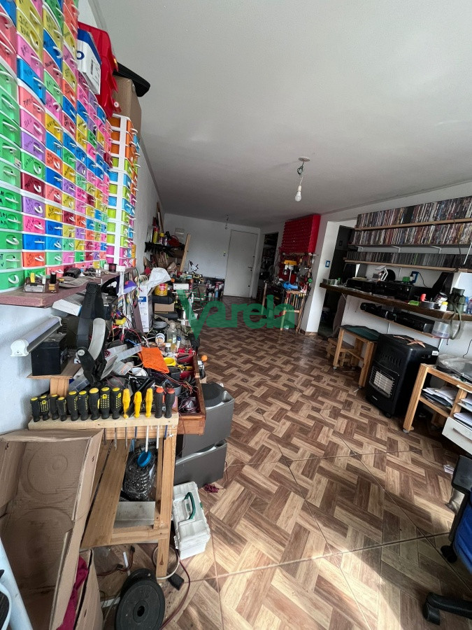 Venta apartamento 1 dormitorio sobre 18 de Julio vista despejada ideal renta