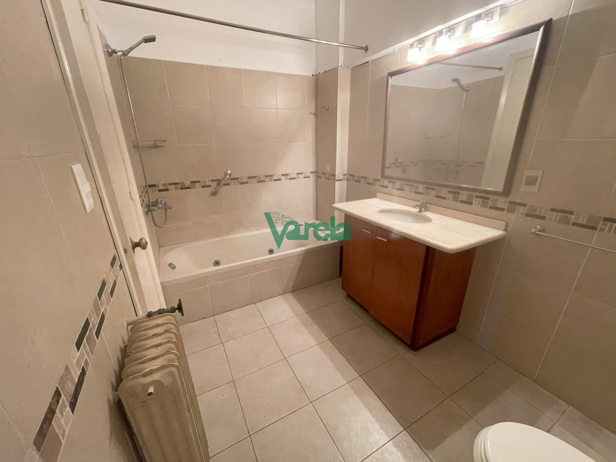 Apartamento alquiler Cordon sobre 18 de Julio 3 dormitorios y serv · Foto 11