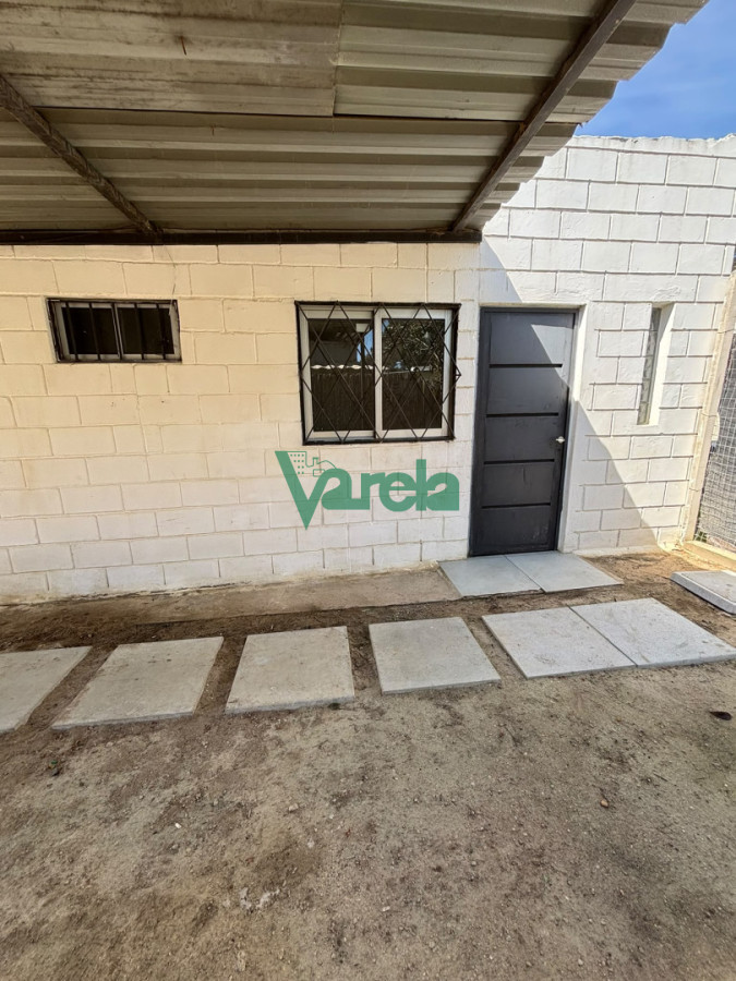 1 dormitorio parque y cochera techada para 2 autos · Foto 2