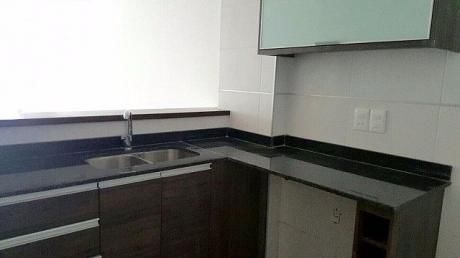 Av Brasil Muy Luminoso,1er Piso Al Frente Con Patio, Tza, Calef, Gge X 1 Bbcoa