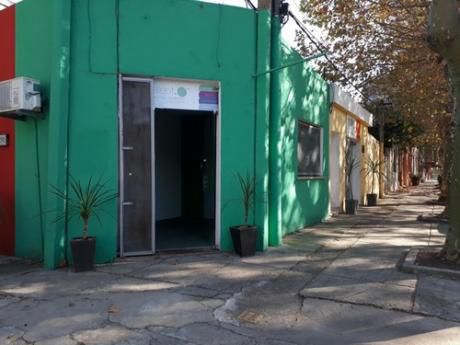 Alquiler - Centro - Local En Centro Colonia