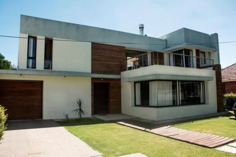 Venta - Colonia - Excelente Propiedad 5 Dorms.