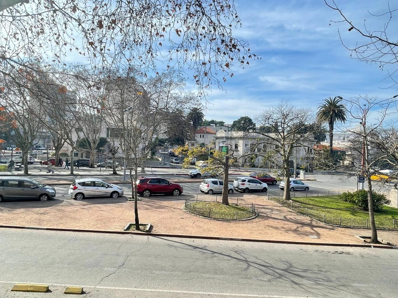 ALQUILER CASA  PARA EMPRESA PARQUE RODO