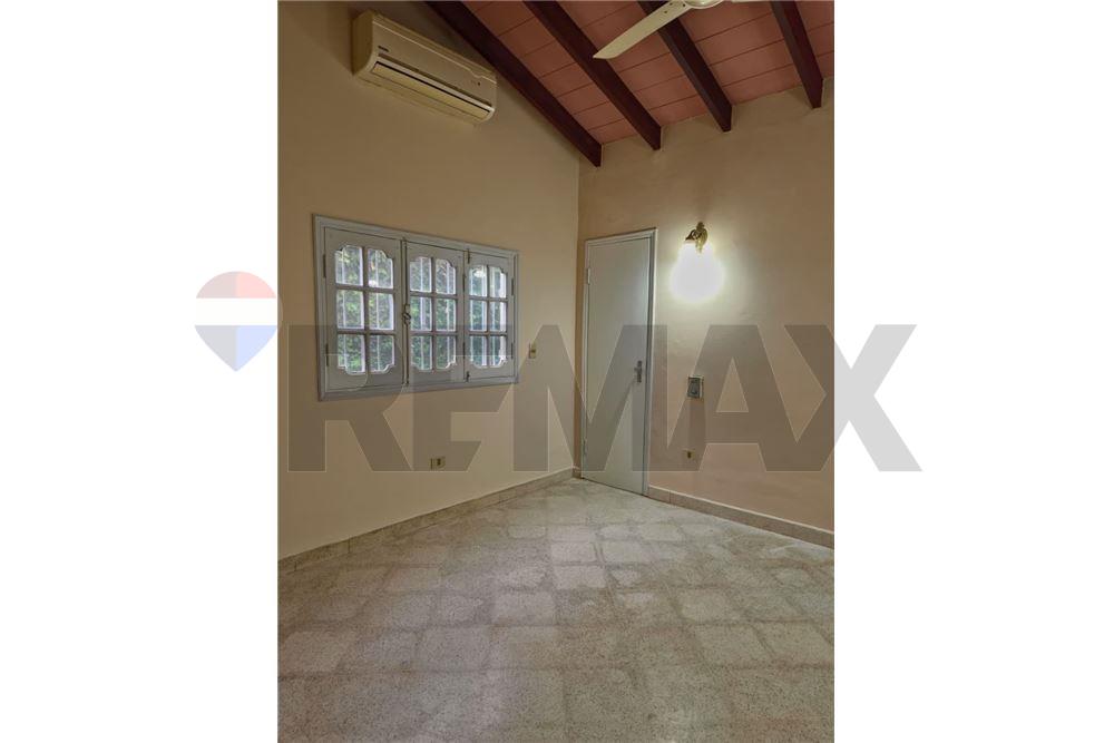 Casa - Alquiler - Fernando De La Mora, Paraguay — foto 3