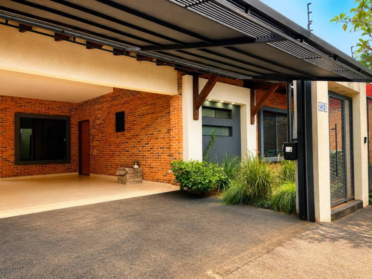 ALQUILO CASA EN LUQUE - CUARTO BARRIO — foto 2