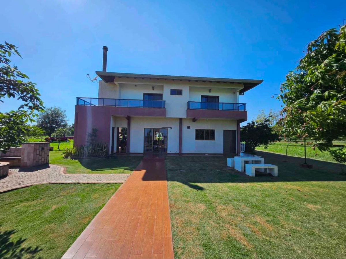 VENDO LUJOSA CASA EN CONDOMINIO SANTA HELENA — foto 2