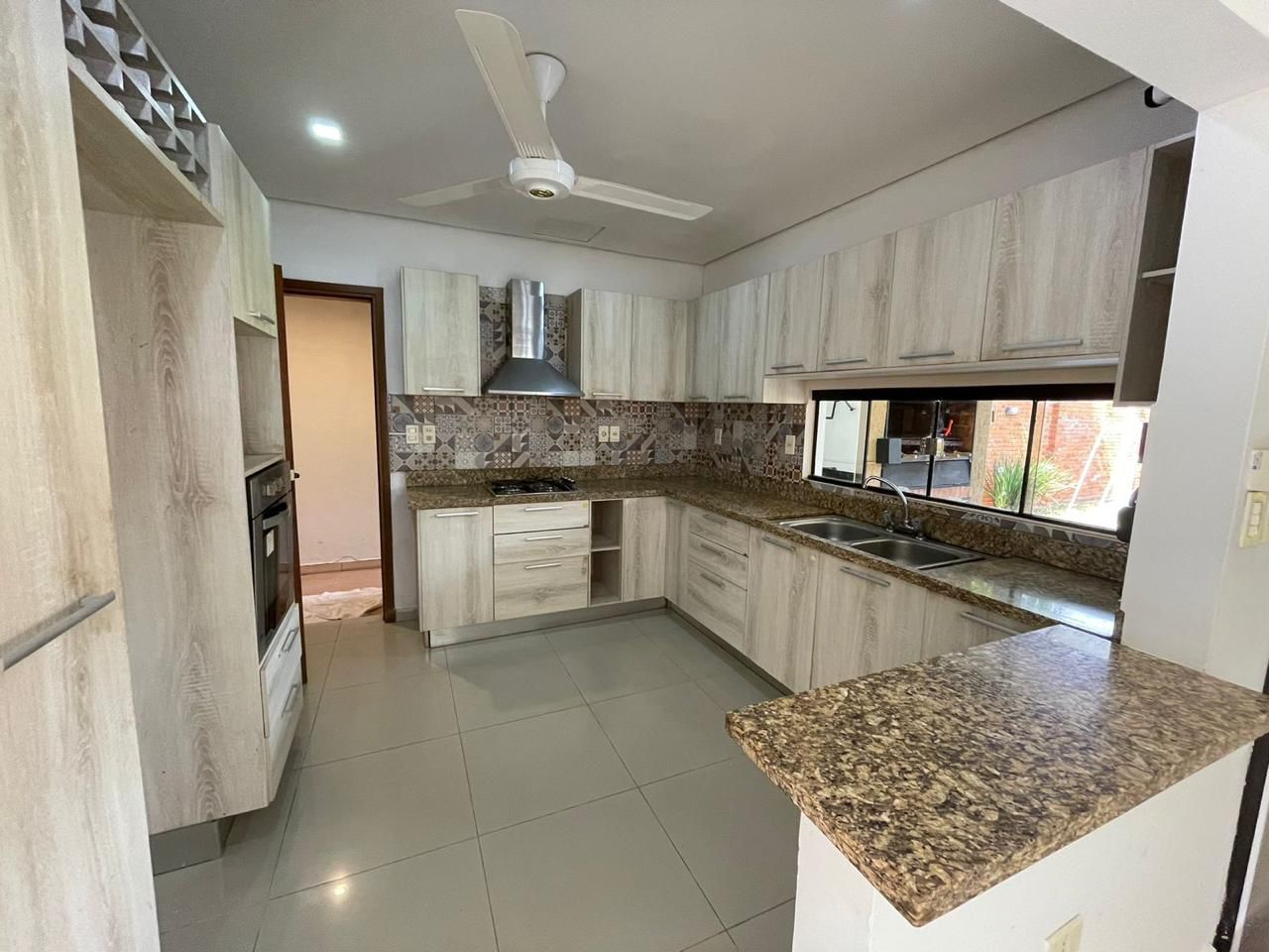 VENDO CASA EN LUQUE — foto 3