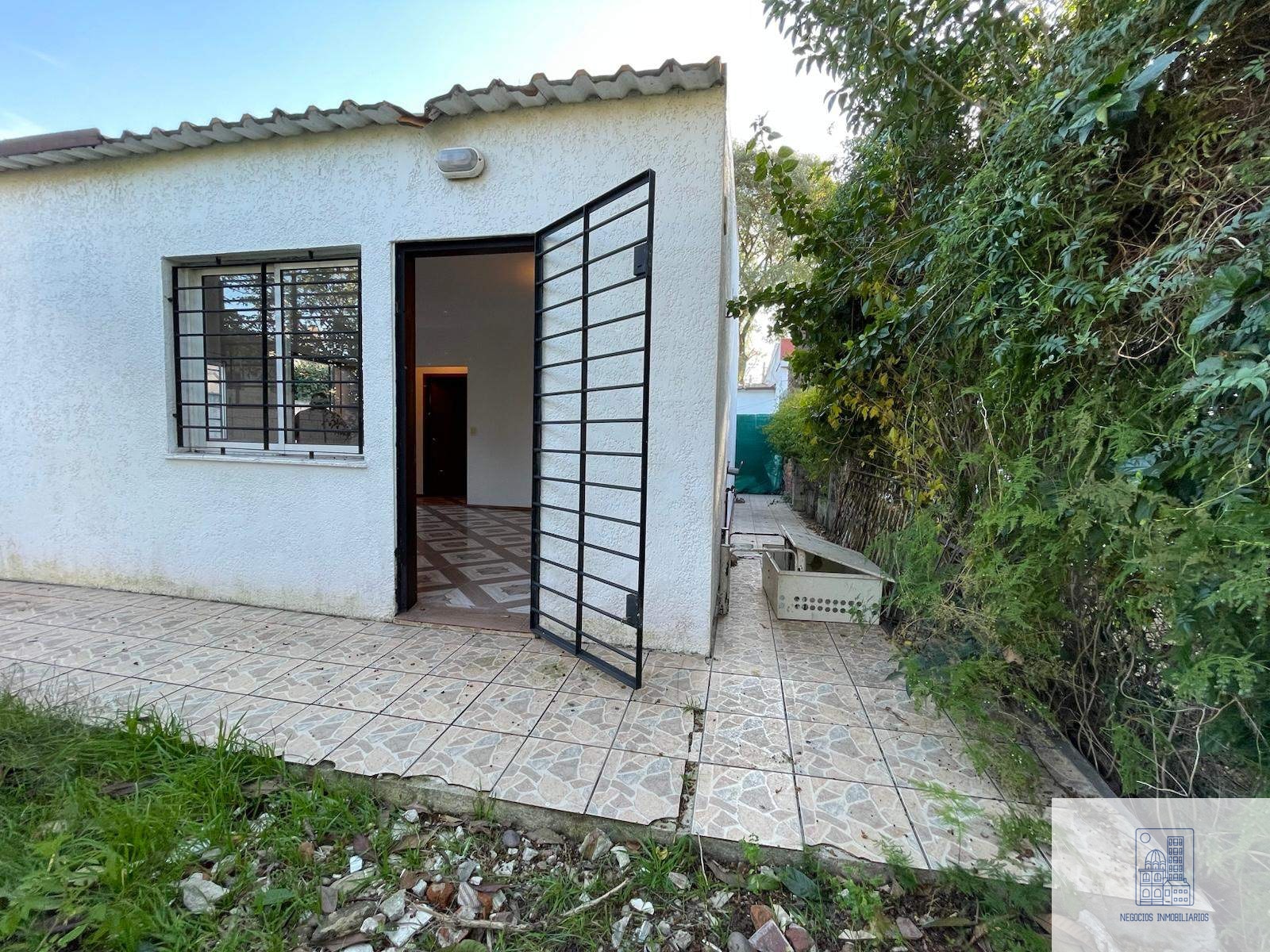 Casa en alquiler c/ cochera abierta!! · Foto 11