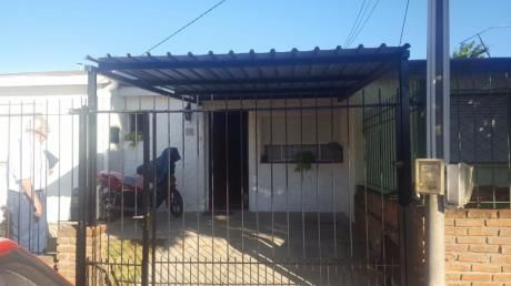 Vivienda 2 Dorm Baño, Cocina-living Comedor, Patio , Jardin, Cochera