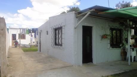 Casas En Un Solo Padron 1 Y 2 Dormitorios, Baño, Cocina Comedor Living