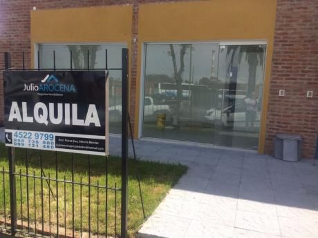 Local A Estrenar 35 M,2 Con Baño, Lavabo, Excelente Ubicación Sobre Avenidas
