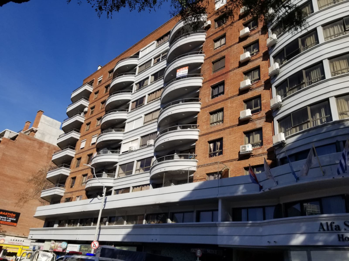 Alquiler 1 dormitorio con garaje en Tres Cruces