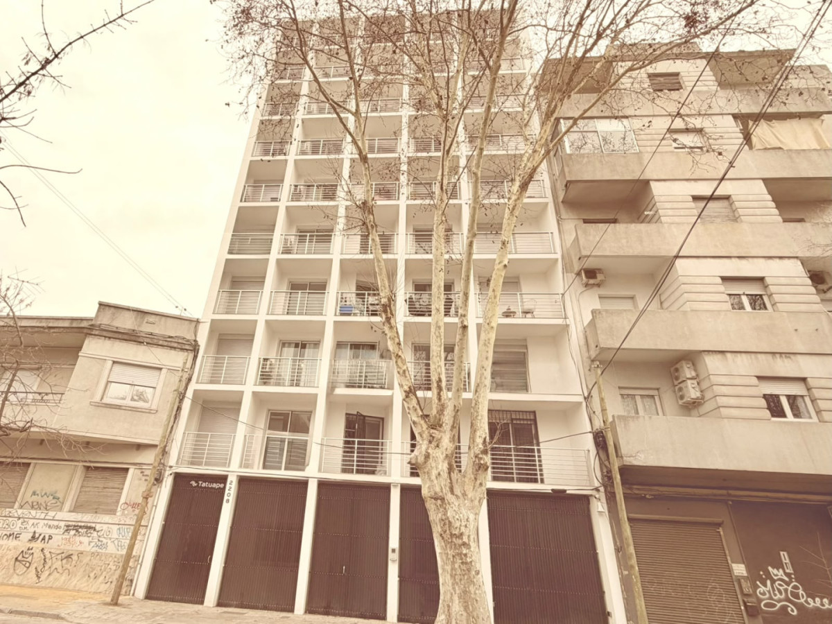 Alquiler monoambiente a estrenar piso 10º - Tres Cruces
