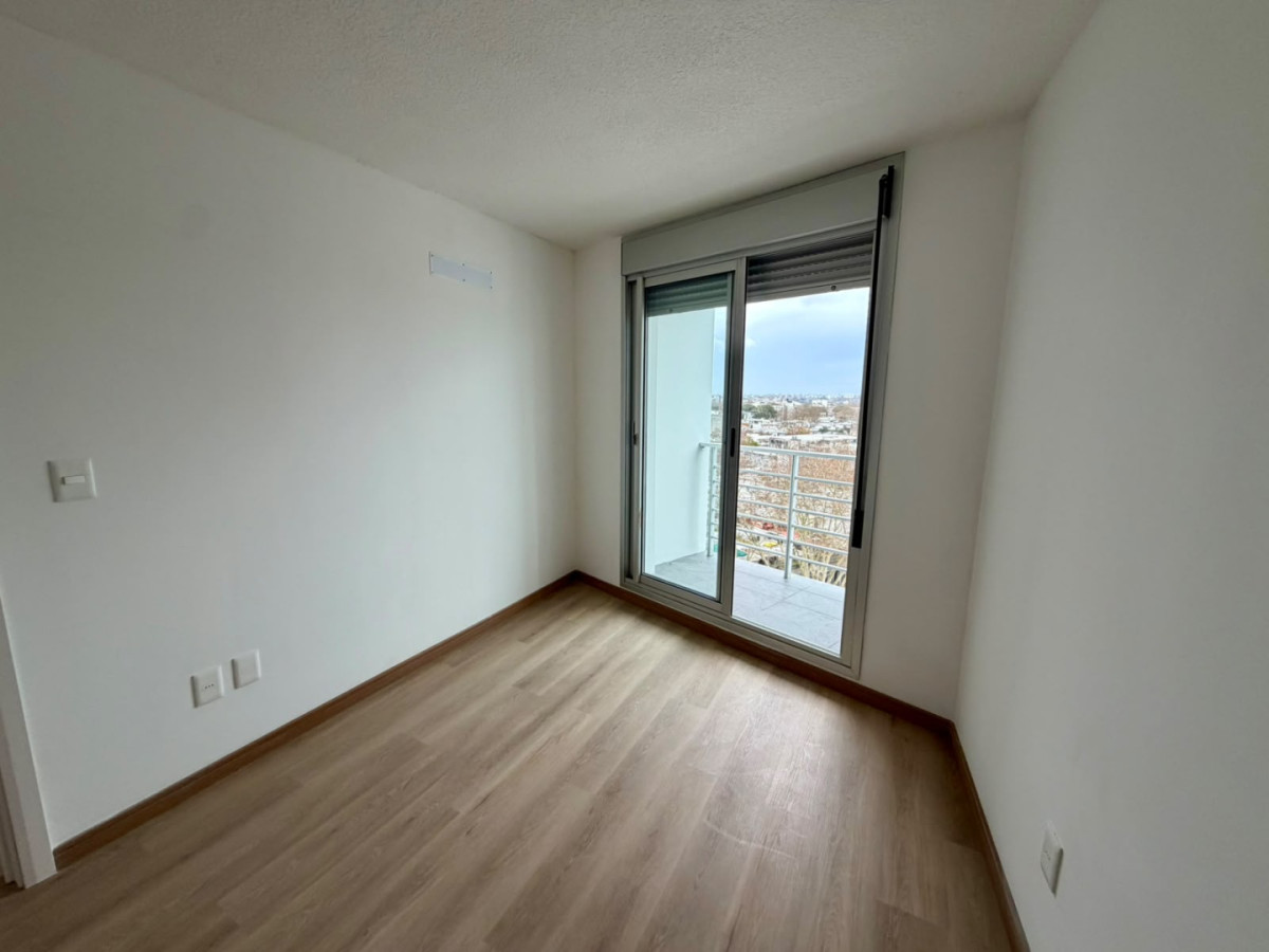 Alquiler 1 dormitorio a estrenar, 9º piso, al frente - Tres Cruces · Foto 12