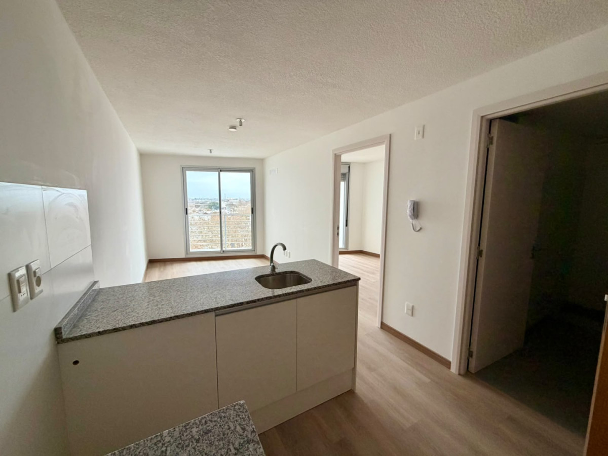 Alquiler 1 dormitorio a estrenar, 9º piso, al frente - Tres Cruces · Foto 4