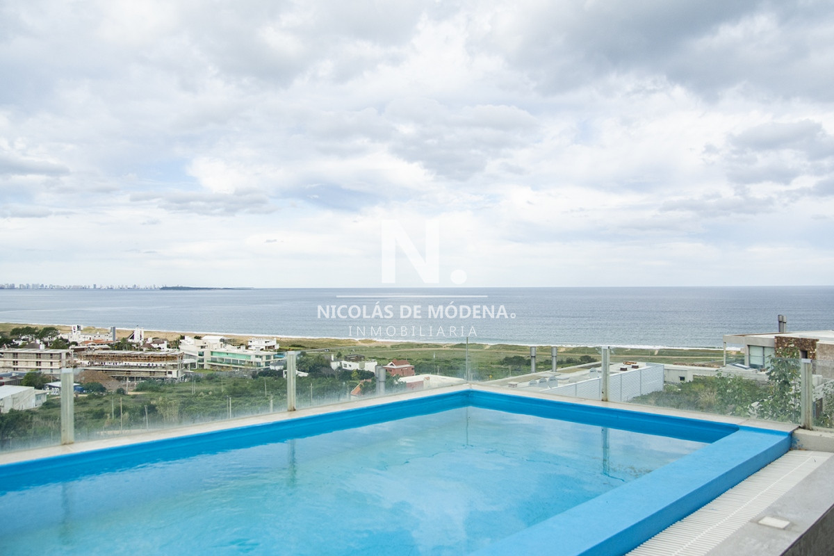 Monoambiente en Punta Ballena con vista a la Playa