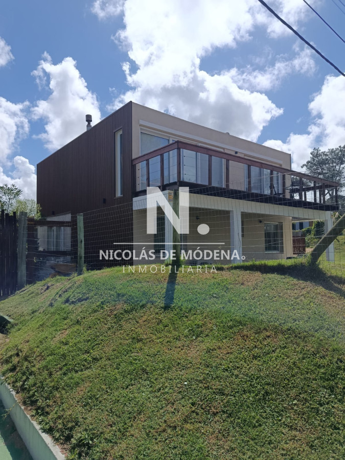Casa en venta de 3 dormitorios con piscina en en Mananantiales Punta del Este