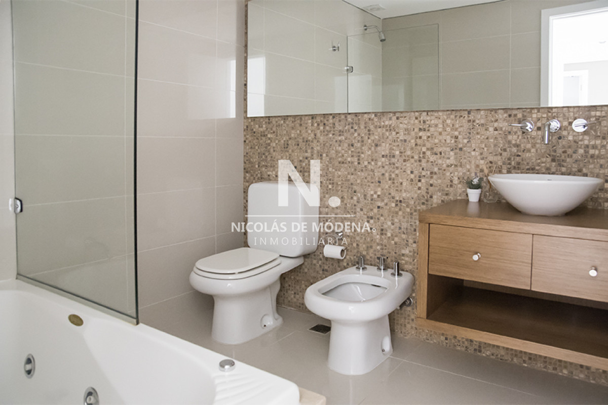 Departamento en venta en torre de categoría