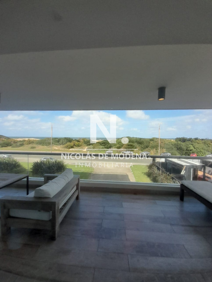 Apartamento de 3 dormitorios en Silente , Punta del este , Playa Brava, Vista al mar