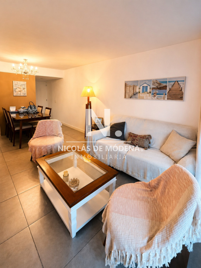 Vende apartamento de 1 dormitorio y medio en excelente ubicación, Roosevelt Punta del Este