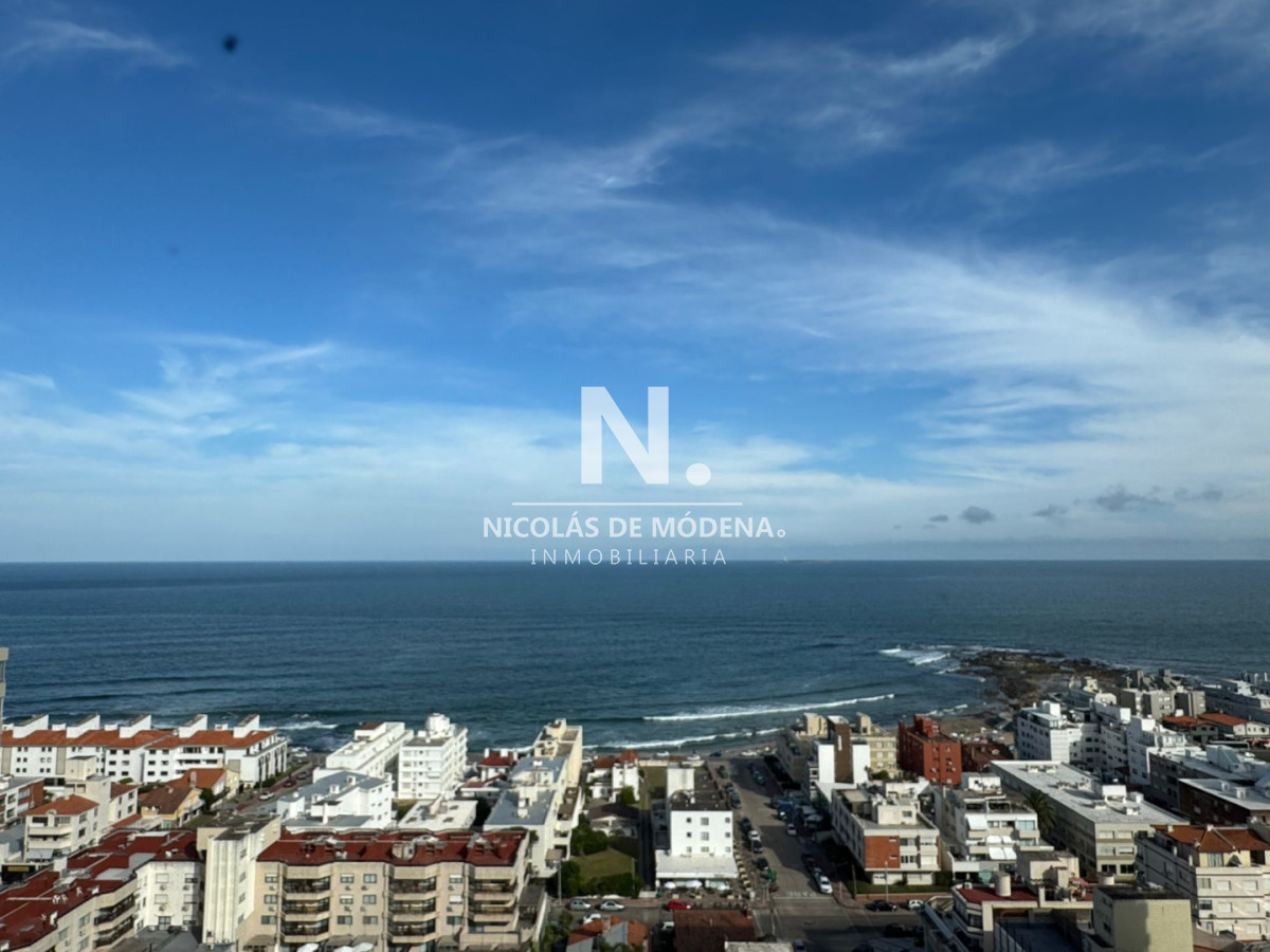 Apartamento en Venta de 3 dormitorios en Península , Punta del este , Gorlero , Playa brava