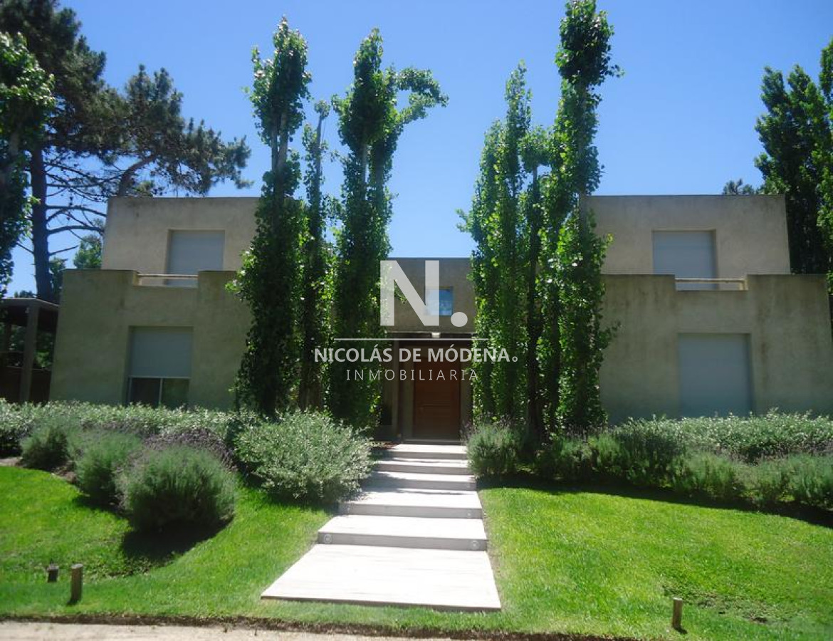 Casa en Laguna Blanca en Alquiler