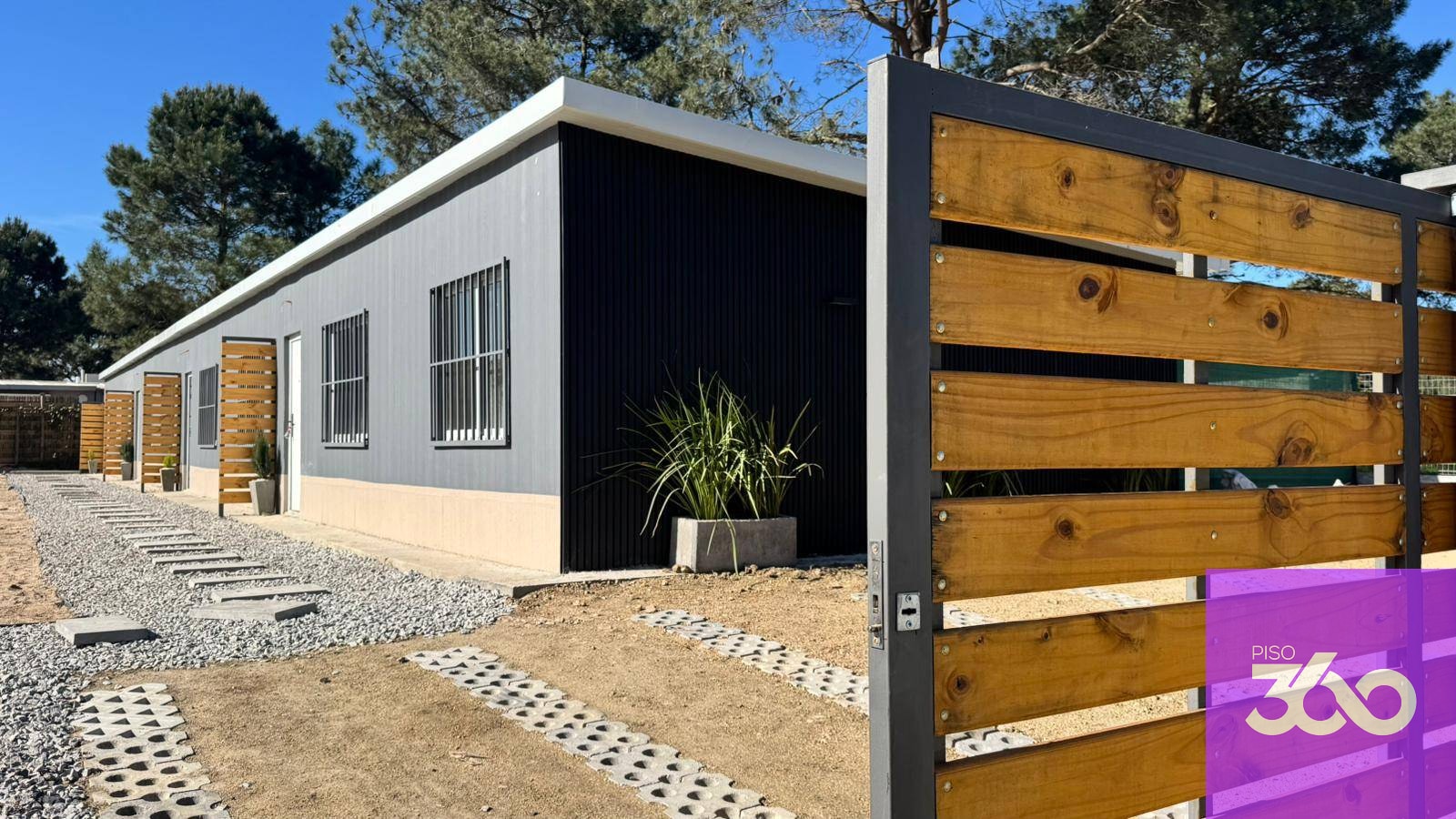 Alquiler casa de 2 dormitorios en Lomas de Solymar (Ciudad de la Costa)