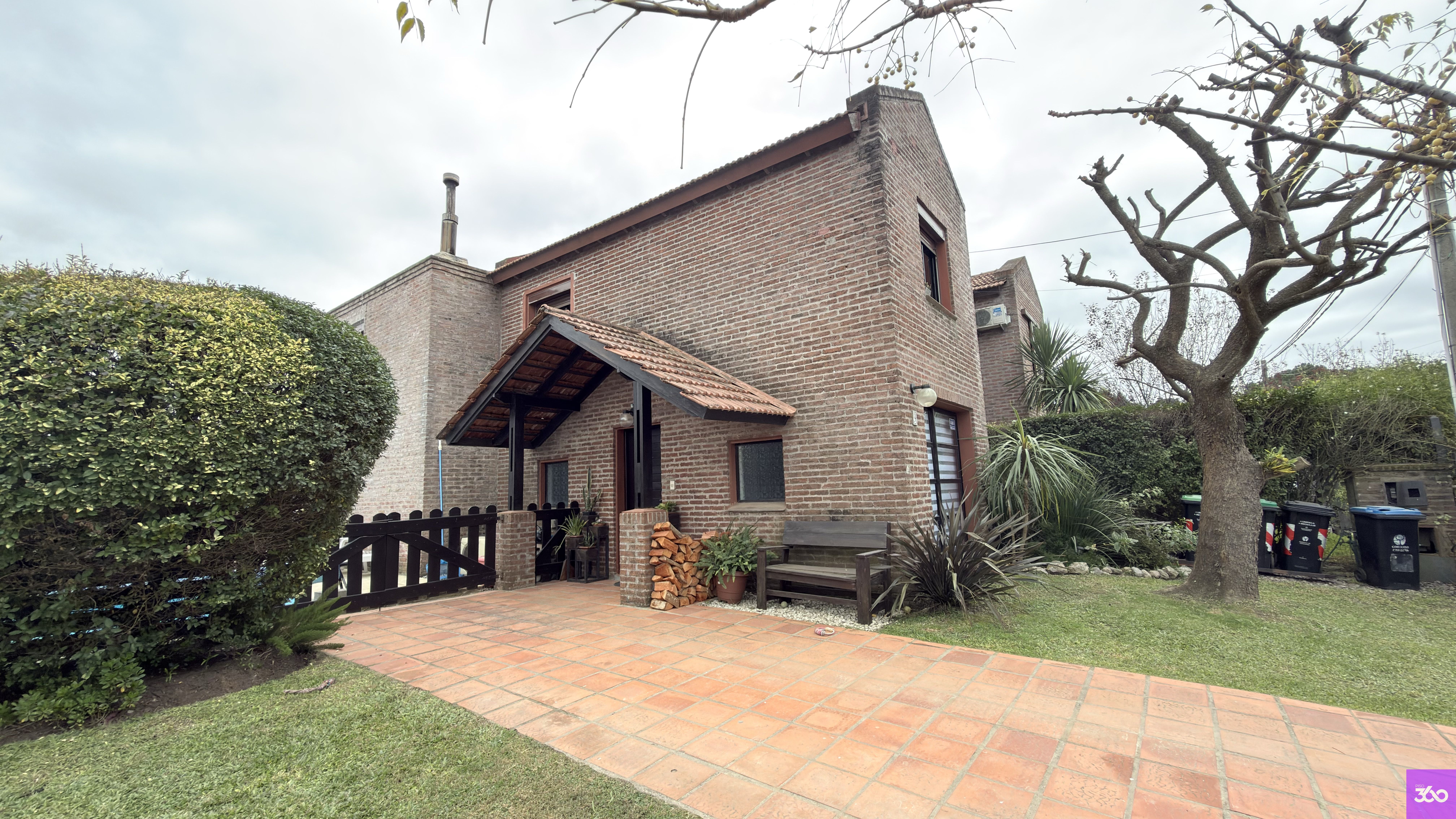VENTA CASA 4 DORM, 2 BAÑOS, LOMAS DE SOLYMAR, CIUDAD DE LA COSTA