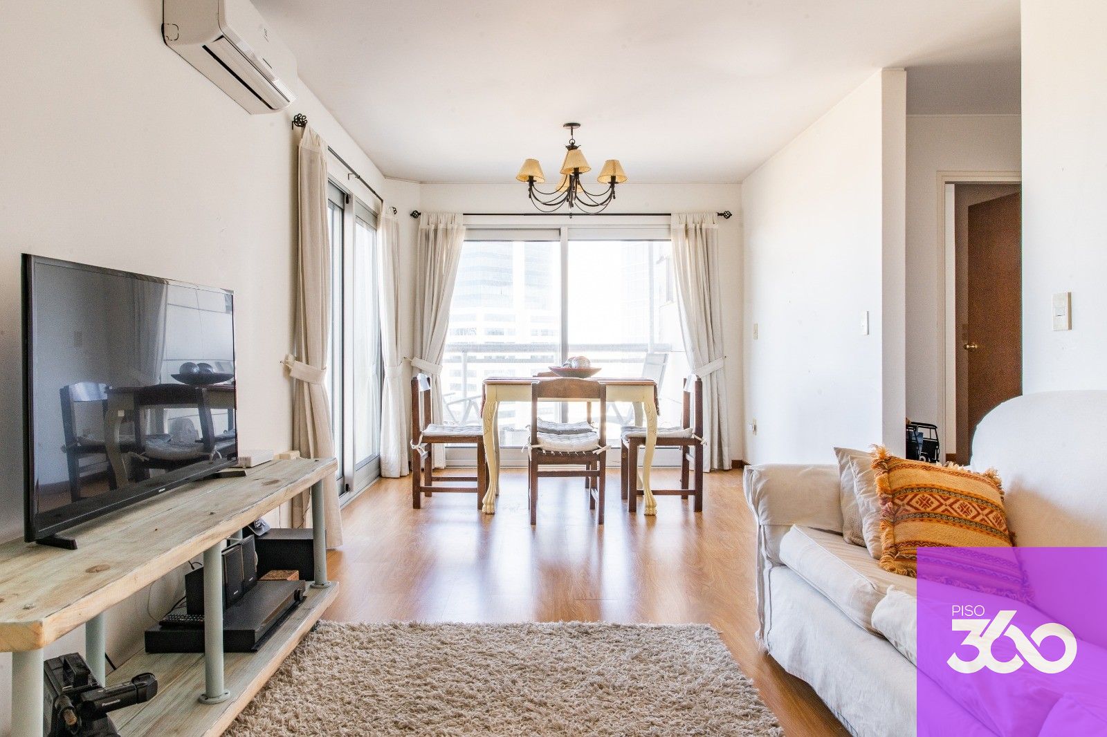 ALQUILER APARTAMENTO 3 DORMITORIOS, 2 BAÑOS, CON COCHERA, POCITOS, MONTEVIDEO