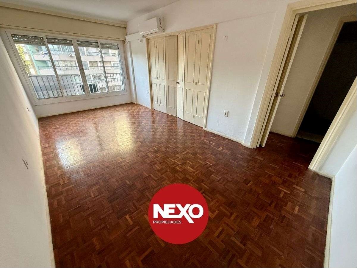 Alquiler Apartamento Tres Cruces 2 Dormitorios, cocina definida