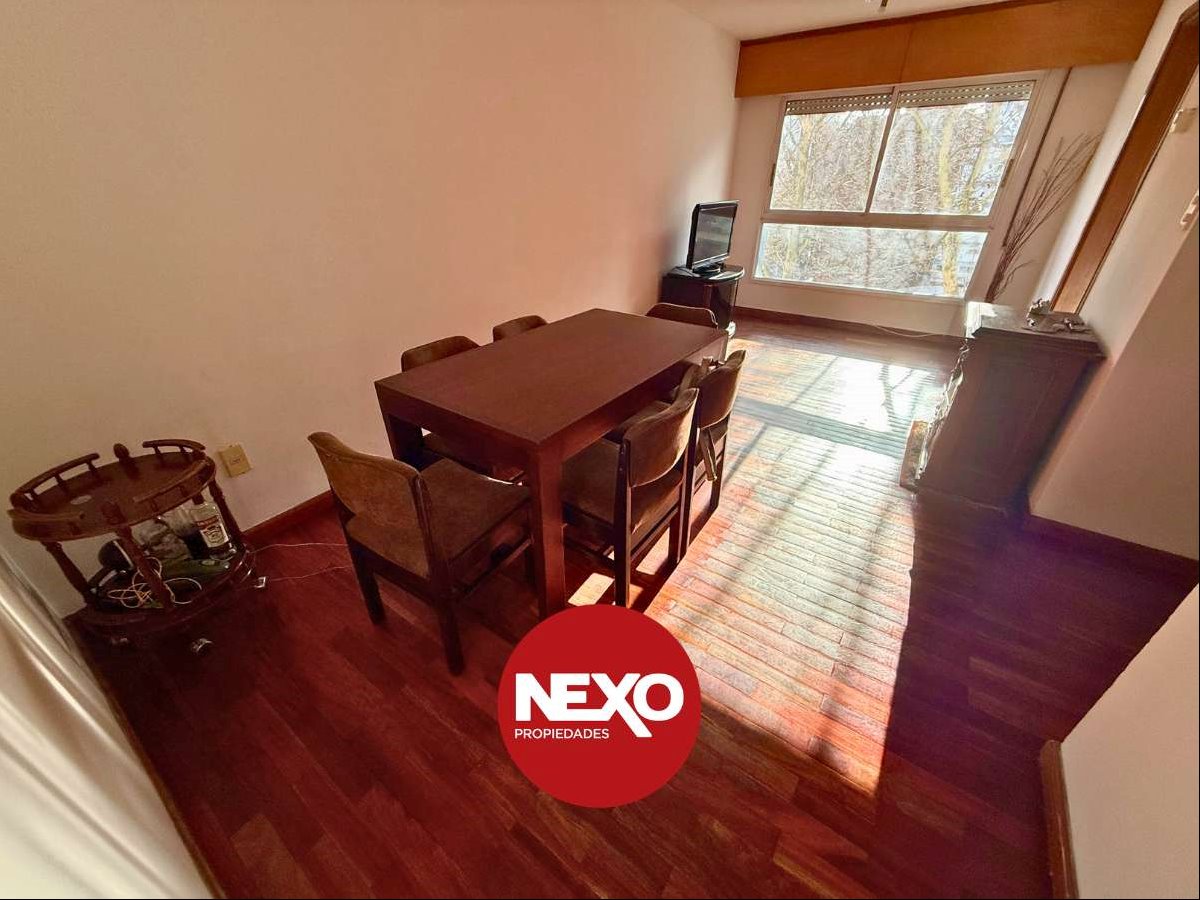 Hermoso apartamento a metros del mar, alto con mucho sol, para entrar PASOS RAMBLA