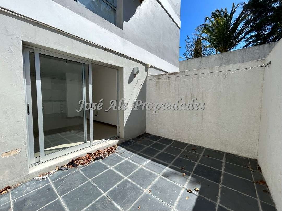 EN ALQUILER MONOAMBIENTE EN EDIFICIO RECIDENCIAL SOBRE LA RAMBLA COSTANERA, COLONIA · Photo 6