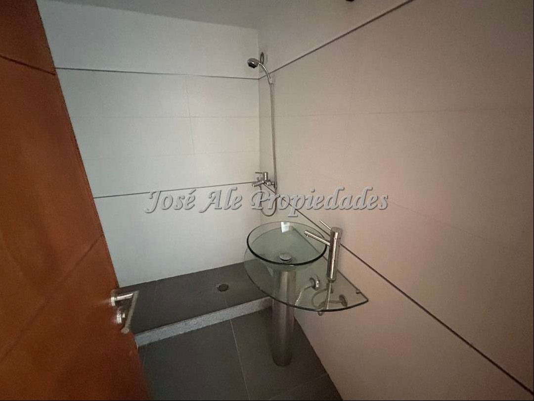 EN ALQUILER MONOAMBIENTE EN EDIFICIO RECIDENCIAL SOBRE LA RAMBLA COSTANERA, COLONIA · Photo 8