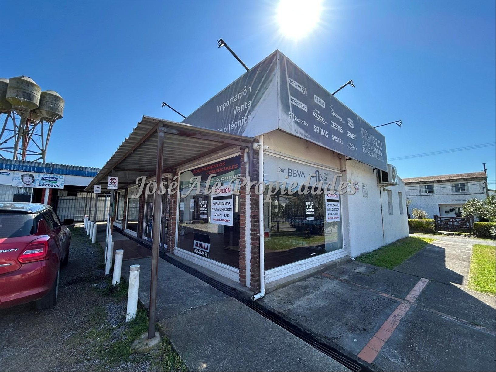 EN ALQUILER AMPLIO LOCAL COMERCIAL DE 240M2 UBICADO EN EL REAL DE SAN CARLOS, COLONIA · Photo 7