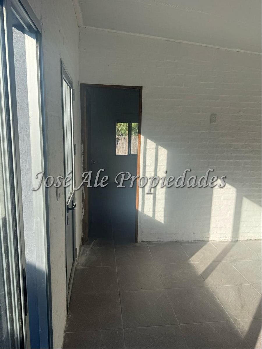EN ALQUILER CASA DE 2 DORMITORIOS UBICADA EN FERRANDO, COLONIA. · Photo 6
