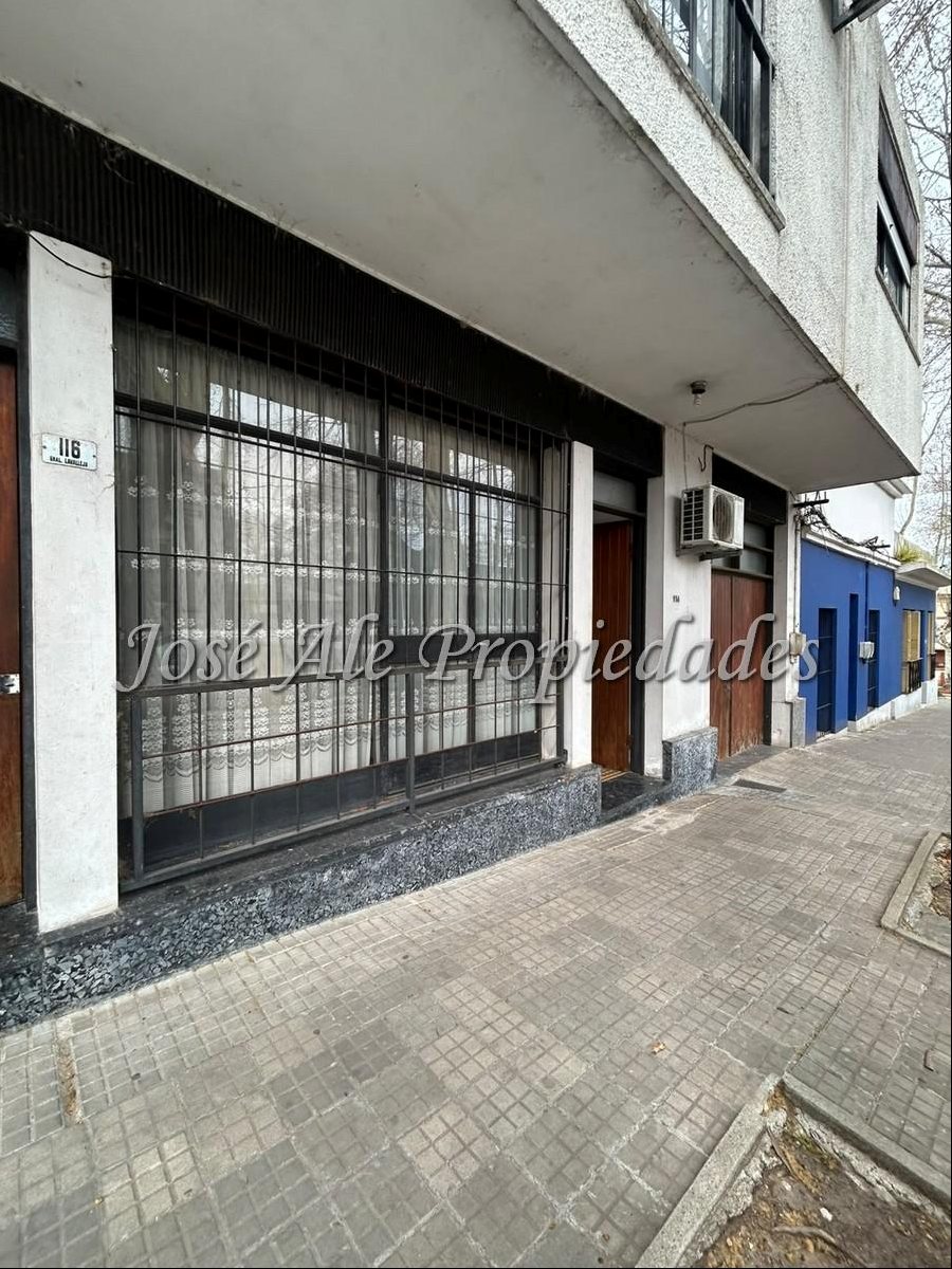 Foto 2 de 12